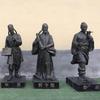 Escultura de fibra de vidrio personalizada, escultura de personaje de imitación de cobre, fábula popular, adornos comerciales para calle, decoración de jardín al aire libre.