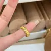 Anillo de plata de ley S925 vintage cuadrado con circón cepillado para mujer, lujo ligero, único, versátil, de nicho, anillo de dedo índice de alta gama