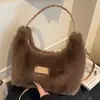 Bolsa Acolchoada Feminina Outono e Inverno Nova Moda Bolsa Transversal Bolsa de Pelúcia de Alta Qualidade Bolsa de Ombro Versátil Bolsa de Mão