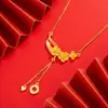 Collar de flor de tres vidas de oro de arena vietnamita flor de bauhinia para niñas joyería de aleación de cobre de nicho borla cadena para la clavícula lujo ligero alta gama