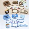 Cachorro Grande Creme Orelha Grande Cachorro Yugui Capa de Celular DIY Patch Decorativo de Silicone Furo Fivela de Chinelo Acessórios para Copo