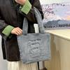 Nova Bolsa Tote de Pelúcia de Inverno 2024 Grande Capacidade Bolsa de Ombro Único Sob o Braço Versátil Bolsa de Mão para Estudante