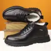 Coleção de inverno transfronteiriça de sapatos de algodão, novos modelos masculinos com forro de fleece adicionado para aquecimento extra, sapatos masculinos casuais e modernos, atacado de sapatos de couro de negócios da moda