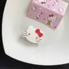 Lindo Pasador de Hello Kitty Cabeza de Gato Roja Pinza de Pico de Pato KT Pinza Lateral para Flequillo de Estudiante Accesorios para el Cabello de Hello Kitty