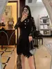 Nuevo vestido de otoño estilo rica vintage, negro, sexy, con encaje calado para mujer, de manga larga, con cuello, ajustado, minivestido