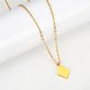 Collar Cuadrado de Acero de Titanio Geométrico Romboidal Elegante Estilo Frío Nicho de Lujo Ligero Incrustado Nácar Blanco Colgante de Azúcar