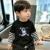 Camiseta Transpirable de Algodón Puro de Manga Larga Casual para Niños, Modelo Nuevo 2026 para Niños Mayores, Cuello Redondo, Top Rayado de Falso Dos Piezas