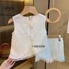 Roupa Infantil Ningli para Meninas Moda Celebridade da Internet Verão Novo Conjunto Roupa de Verão Infantil Colete de Renda Vazada Conjunto de Shorts