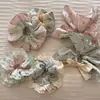 Scrunchie Cuadrado con Tema de Cereza para Mujer, Goma para el Cabello de Alta Gama en Colores Dulces, Cuerda para el Cabello, Diadema, Scrunchie