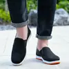 Zapatos de tela multicapa hechos a mano en el Viejo Pekín para hombre, Zapatos retro tradicionales transpirables de Xishan con suelas suaves de piel de vaca