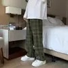 Calça Cropped de Veludo Cotelê Xadrez Masculina Primavera e Outono Tendência Japonesa de Perna Reta Casual Britânica Solta Retrô Calça de 9 Pontos