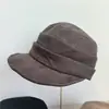 26 Otoño/Invierno Nuevo Gorra de Béisbol de Gamuza de Copa Plana Estilo Coreano para Mujer Color Sólido Casual Versátil Sombrero de Equitación Sombrero de Jinete