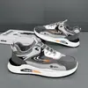 Zapatos de algodón de invierno para hombre 2026 estilo nuevo zapatillas con forro de felpa de moda versátiles antideslizantes casuales para correr D291-1 algodón