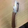 Ferramenta de cozinha multifuncional para picar cebolas e fatiar, descascador com cabo, abridor de garrafas, cortador de frutas e vegetais, descascador doméstico 3 em 1