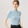 Estilo novo, elegante e discreto: Suéter de malha fina 100% lã, com corte justo, manga curta, gola alta discreta e mangas de três quartos para mulheres, perfeito como peça base.