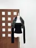 Suéter Curto de Tricô Preto Novo para Mulheres, Coleção Primavera 2026, Modelagem Justa, Valoriza a Silhueta, Cardigan de Manga Longa