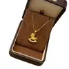 Oro Real 24K Electrochapado Fuerte Retención de Color Inmediatamente Ten Dinero Año del Zodiaco Regalo Caballo Mecedora Colgante de Pony Joyería