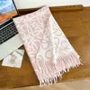 Bufanda de doble cara de cachemira sintética japonesa y coreana para otoño/invierno, amigable con la piel para mujer, engrosada para abrigar, chal de doble propósito, venta al por mayor desde el fabricante