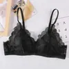 Nuevo sujetador sencillo de tirantes para mujer, hermoso encaje en la espalda sin aro de acero, ropa interior cómoda para niña, una generación de cabello