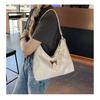 Bolso Tote de Moda Nicho de Gran Capacidad 2025 Verano Nuevo Mochila con Cadena de Mariposa Bolso de Hombro Versátil