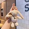 Muñeca Colgante de Peluche de Conejo Juguete de Máquina de Garra Dibujo Animado Llavero Regalo para Niños Venta al por Mayor Muñeco para Aliviar el Estrés Juguete de Peluche