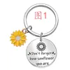 Llavero europeo y americano transfronterizo girasol anima llavero de acero inoxidable para enviar a niños a novias con letras de regalo a mano