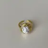 Anillo de Oro de Forma Especial con Perlas Barrocas de Lujo Ligero y Alta Gama para Mujer con Anillo de Moda Único y Exquisito