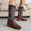 Novas botas Martin bordadas botas de salto médio grosso botas de celebridade da internet Botas de cavaleiro botas curtas Botas de cowboy ocidental 40-48 botas de comércio exterior