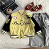 Jaqueta Masculina Infantil 2026 Nova Roupa de Primavera e Outono Jaqueta Estilosa e Cool Top Infantil Estilo Coreano Jaqueta de Baseball