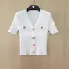Cardigã de Malha com Decote V Estilo Chanel Feminino Estilo Ocidental Fivela de Metal Cintura Alta Camisa Base Novo Elegante Slim-fit Casaco Top
