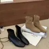 Botines de nuevo estilo 2026, versátiles y modernos, con tacón de cuña oculto, punta cuadrada pequeña, disponibles en negro y caqui, estilo coreano para adultos