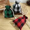 Decoración Navideña Nueva Transfronteriza Suministros Bolsa de Regalo para Niños Bolsa de Regalo de Dulces para Niños Bolsa de Almacenamiento a Cuadros Blanco y Negro para Joyería