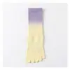 Calcetines de yoga de cinco dedos del fabricante original, calcetines creativos profesionales antideslizantes de color degradado de cinco dedos, calcetines de Pilates de media pantorrilla con dedos separados
