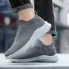 Zapatos deportivos casuales de malla voladora para hombre, talla grande, calcetines holgados para caminar, zapatillas ligeras para correr para pareja, zapatos para mujer
