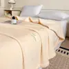 Manta de terciopelo de leche invierno terciopelo coral dormitorio estudiantil manta pequeña oficina siesta sofá cubierta de manta para cama