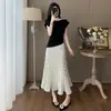 Traje de Moda de Verano Nuevo para Mujer con Temperamento Diseño Femenino Top Negro de Manga Corta Falda Midi de Lunares Conjunto de Dos Piezas