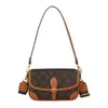Bolsa de Ombro de Primavera, Bolsa Feminina Elegante e Simples, Grande Capacidade, Adequada para Uso Diário, Bolsa Feminina Retrô, Bolsa de Ombro Transversal