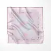 Pañuelo Cuadrado Pequeño Personalizado del Fabricante para Mujer, Pañuelo Delgado de Seda, Versátil Decorativo de Primavera y Otoño para Azafata, Pañuelo Chal con Logo Impreso