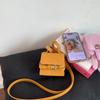 Mini Bolso Transfronterizo para Mujer 2025 Nuevo Nicho Versátil Bolso de Hombro Cruzado de Alta Gama Bolsa para Labial y Auriculares