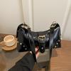 Bolsa de Rivets Doce e Cool para Menina Apimentada 2026 Nova Retro Estilosa Grande Capacidade Bolsa de Mão Ombro Transversal Sob o Braço para Mulheres