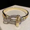 Conjunto de Pulseiras de Nariz de Porco Transfronteiriço Série Ot Cobre de Luxo Leve Zircônia Incrustada Fabricante Atacado