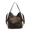 Comércio Exterior 2026 Outono/Inverno Nova Bolsa Tote Retrô de Grande Capacidade Bolsa de Ombro Único de Alto Padrão para Sobraco Bolsa Hobo Feminina