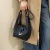 Bolso de Mano de Oficina Súper Moderno para Mujer, Nueva Moda Primavera 2026 Bolso de Hombro Versátil con un Toque de Lujo, Bolso Cruzado Tipo Cubo