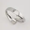 Pulseira Aberta Estilo Europeu e Americano de Luxo Leve em Formato de Gota para Mulheres, Nova Tendência da Primavera de 2026, Design de Nicho com Acabamento de Alta Qualidade, Mais Vendido Transfronteiriço