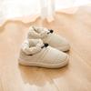 2018 Invierno nuevas pantuflas de algodón para hombre y mujer tela de plumón cálido bolsa con suela gruesa pantuflas para casa amantes zapatos de algodón al por mayor