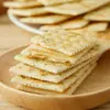 Comida Importada da Malásia Biscoitos Doe Soda Embalagem Pequena Individual Lanches Estrangeiros Atacado 484g