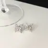 Brincos de Borboleta Doces Super Brilhantes para Mulheres Moda Simples Vazados com Zircônia Ins Elegante Acessórios para Celebridades da Internet e para o Dia a Dia Tendência
