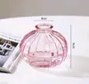 Vaso transparente pequeño fresco ins recto redondo boca fina mini vidrio flor mesa de centro mesa de centro decoración fabricantes al por mayor