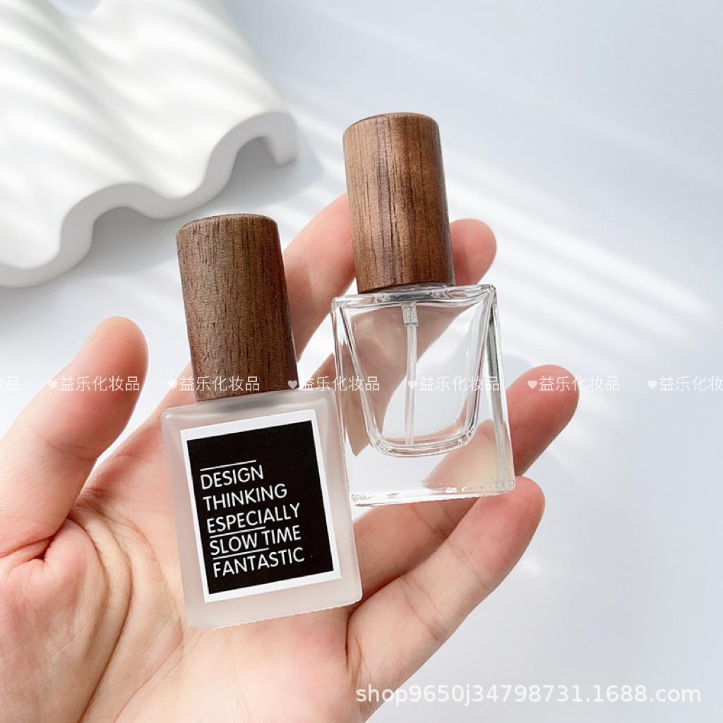 木盖喷雾10毫升扁四方