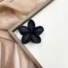 Pinza para el cabello de flor de plumeria de suministro transfronterizo, color degradado, moderno accesorio para el cabello para recogidos de mujer, pinza de tiburón
